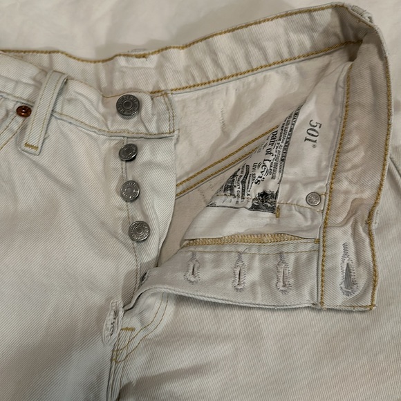 Levi’s Premium 501 High Waisted Shorts - Picture 5 of 7